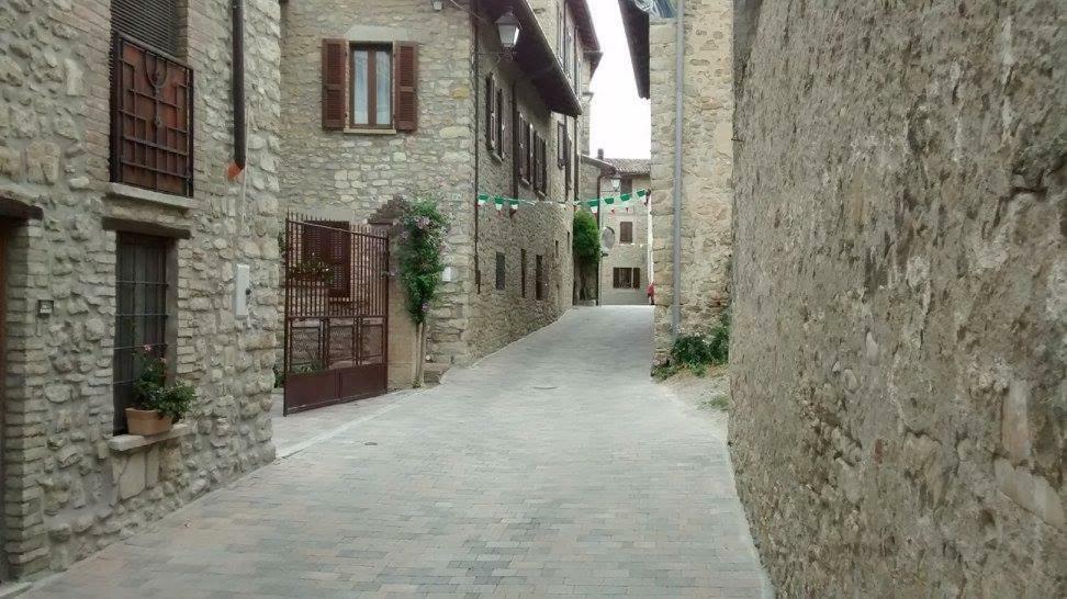 Willa La Pomella Ponte Nizza Zewnętrze zdjęcie